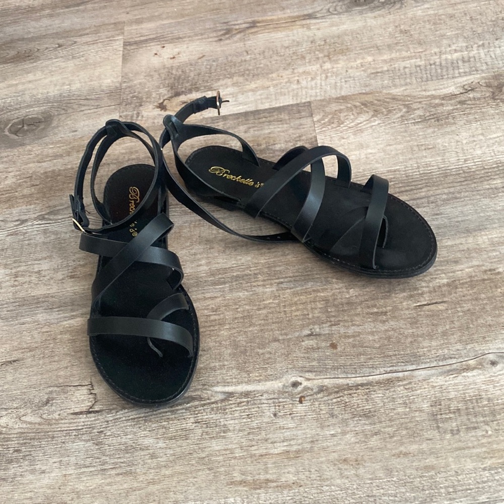 Kiera sandals no box